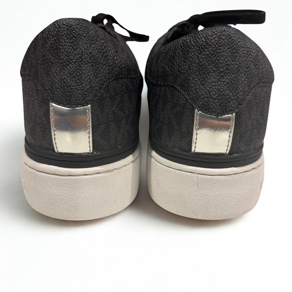MICHAEL Michael Kors Chapman Logo Charm Lace-Up Sneakers Size 11 - Picture 6 of 9